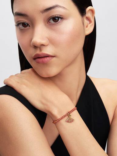 Disney Mulan Hayranı Sallantılı Charm