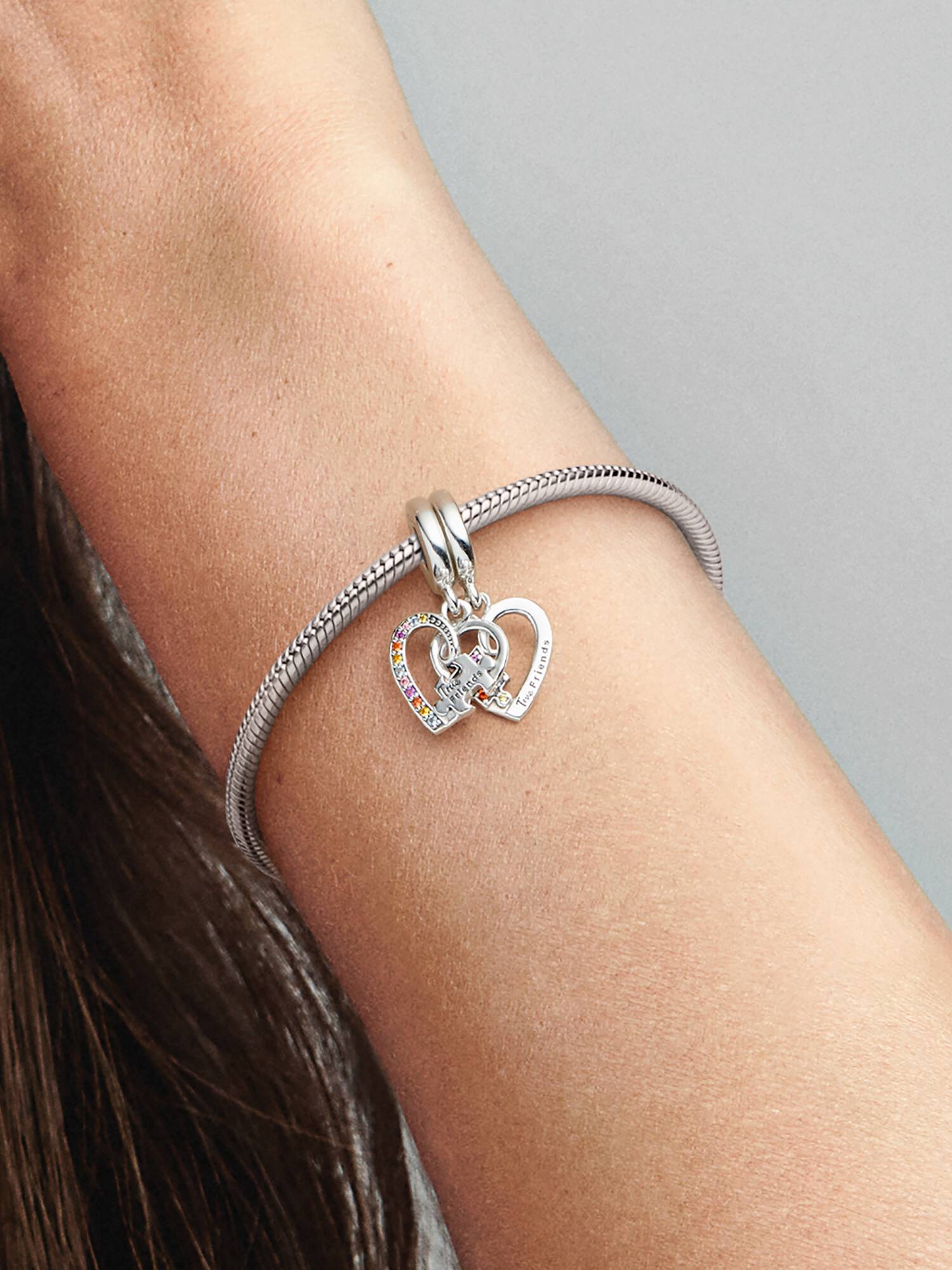 Puzzle Parçası ve Kalpli Arkadaşlık Sallantılı Charm