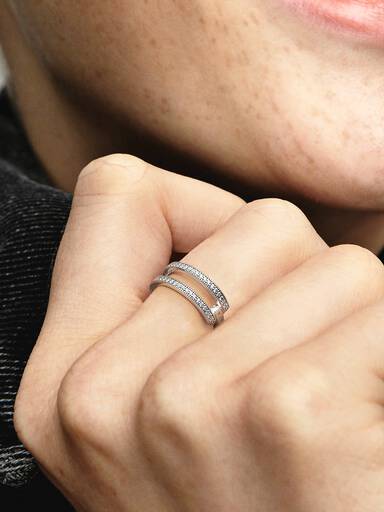 Pandora Signature Logo ve Pavé Çift Şerit Yüzük