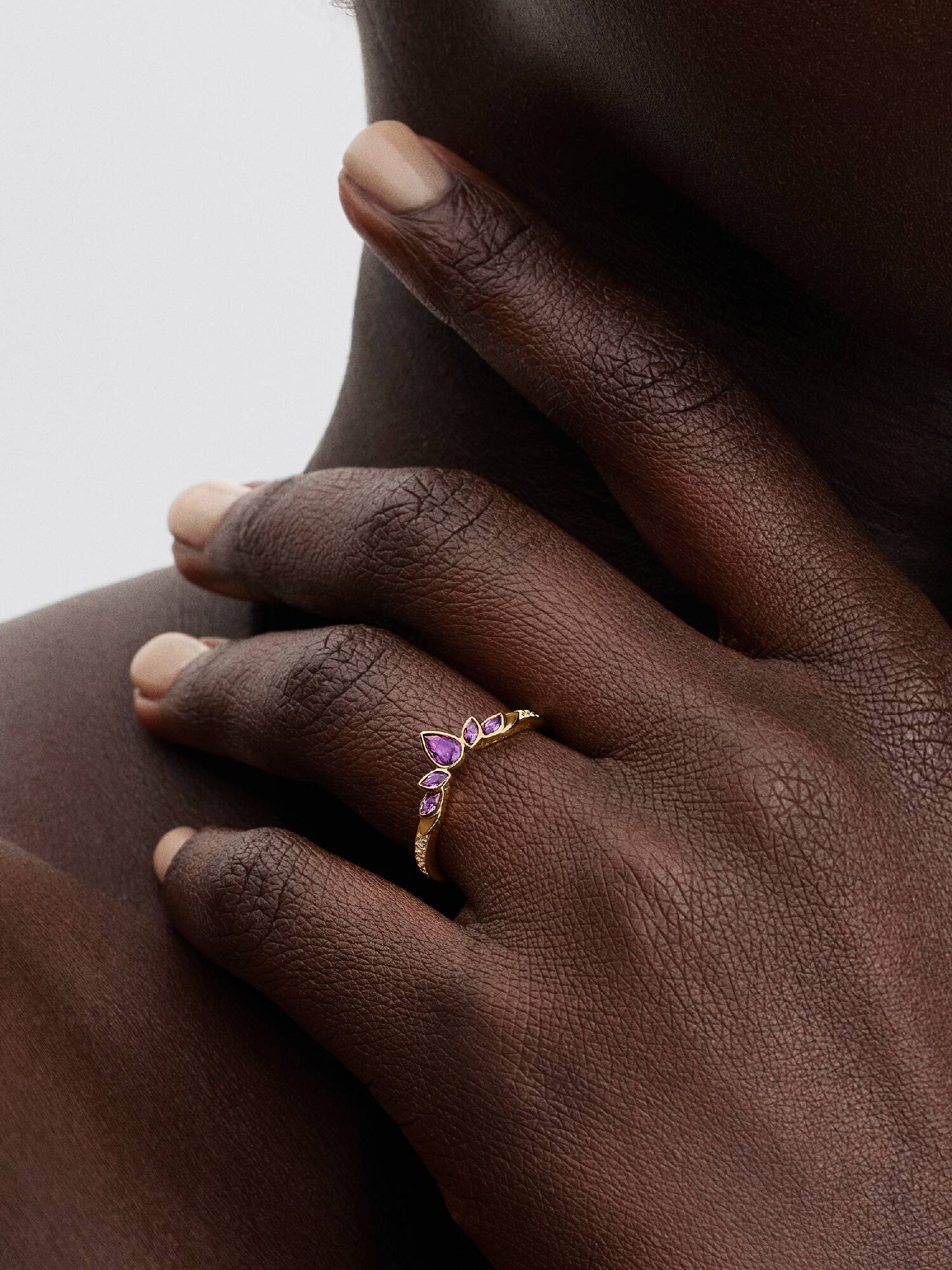 Disney Karlar Ülkesi Kraliçe Anna Taç Yüzük