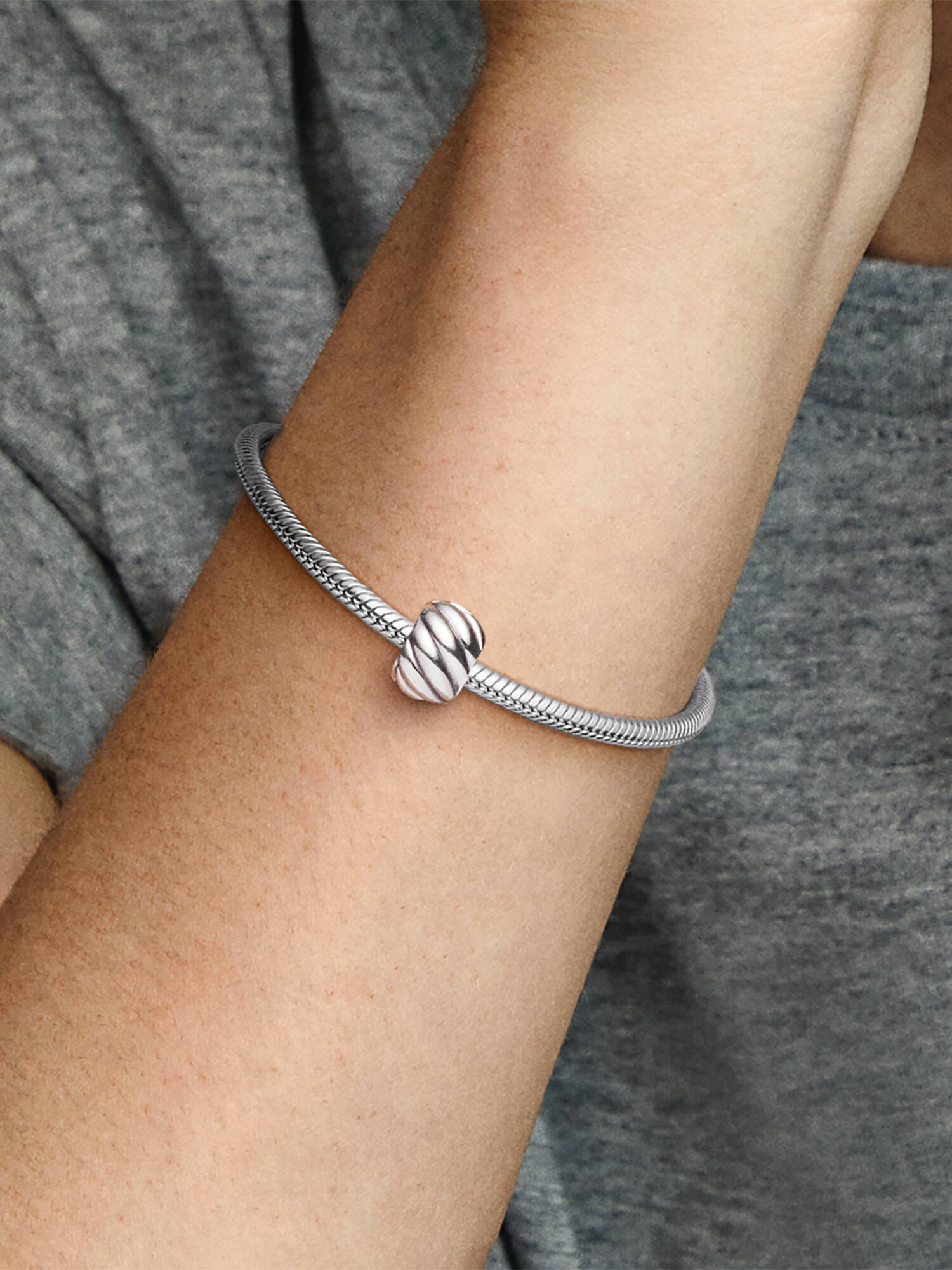 Parlak Tüylü Klips Charm
