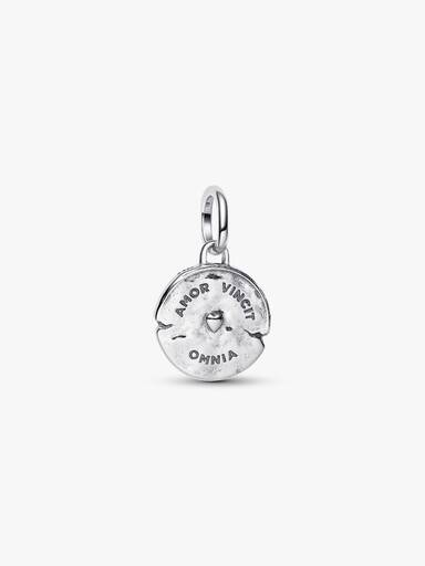 Kalp Madalyon Charm