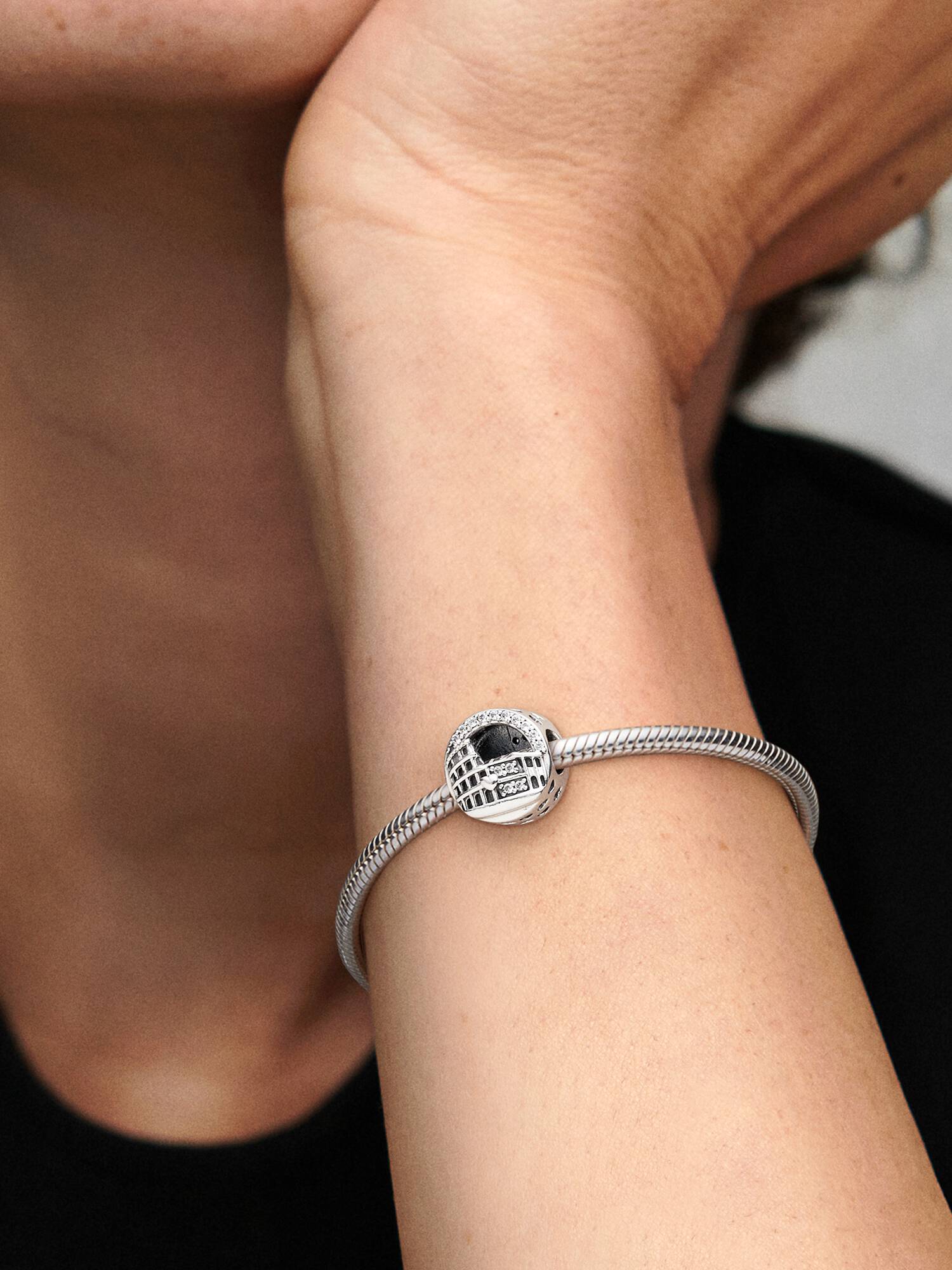 Roma Kolezyum Kafes İşi Charm