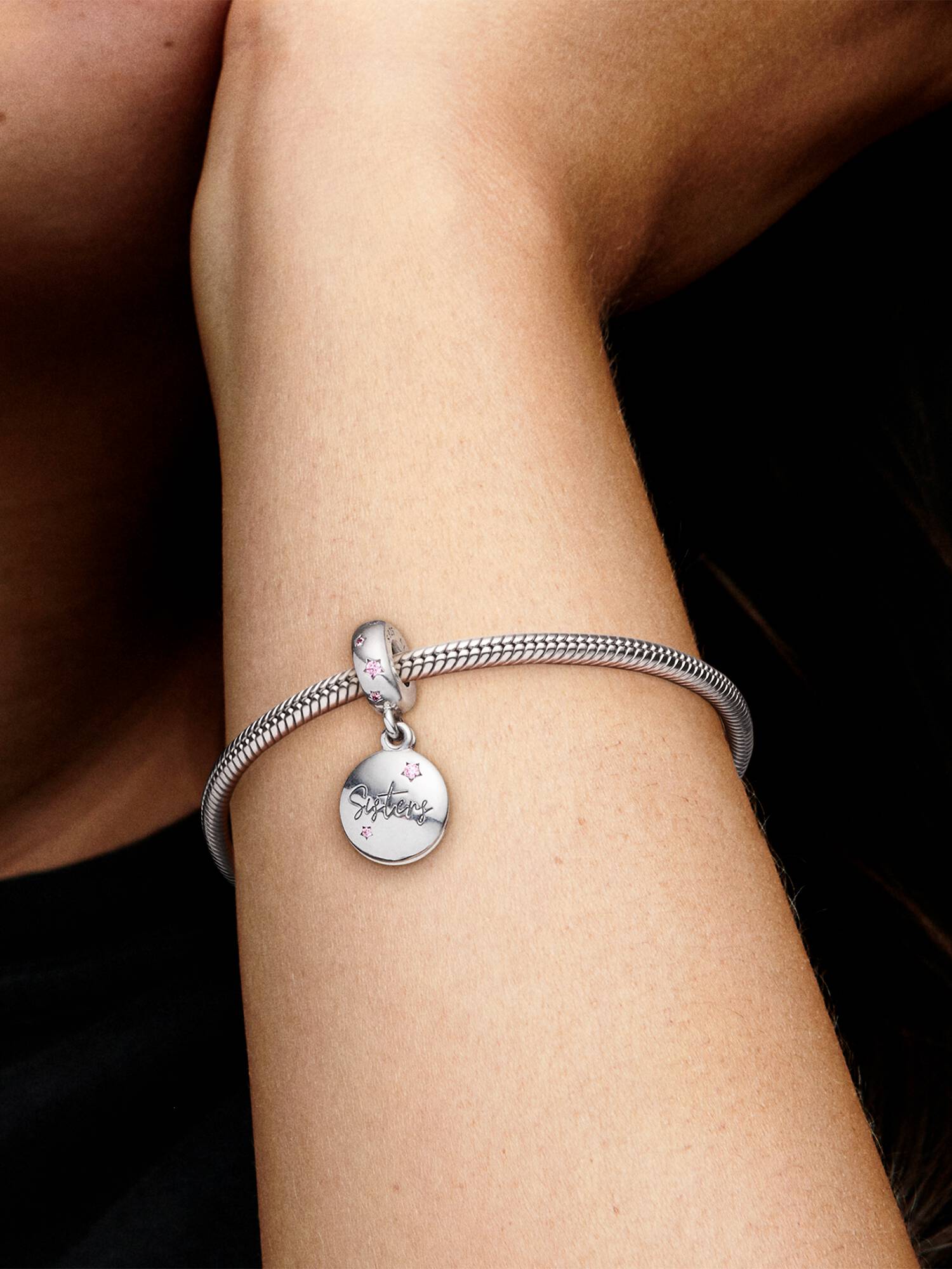 Daima Kız Kardeşler Sallantılı Charm