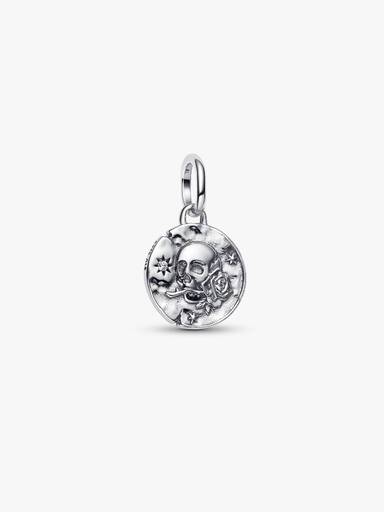 Kafatası Madalyon Charm