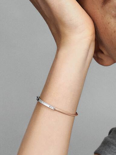 Pandora Signature İki Renkli I-D Pavé Bilezik