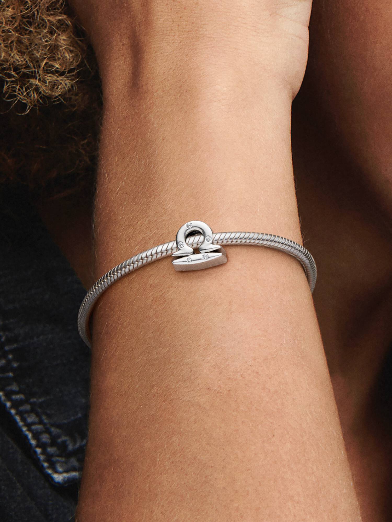 Işıltılı Terazi Burcu Charm