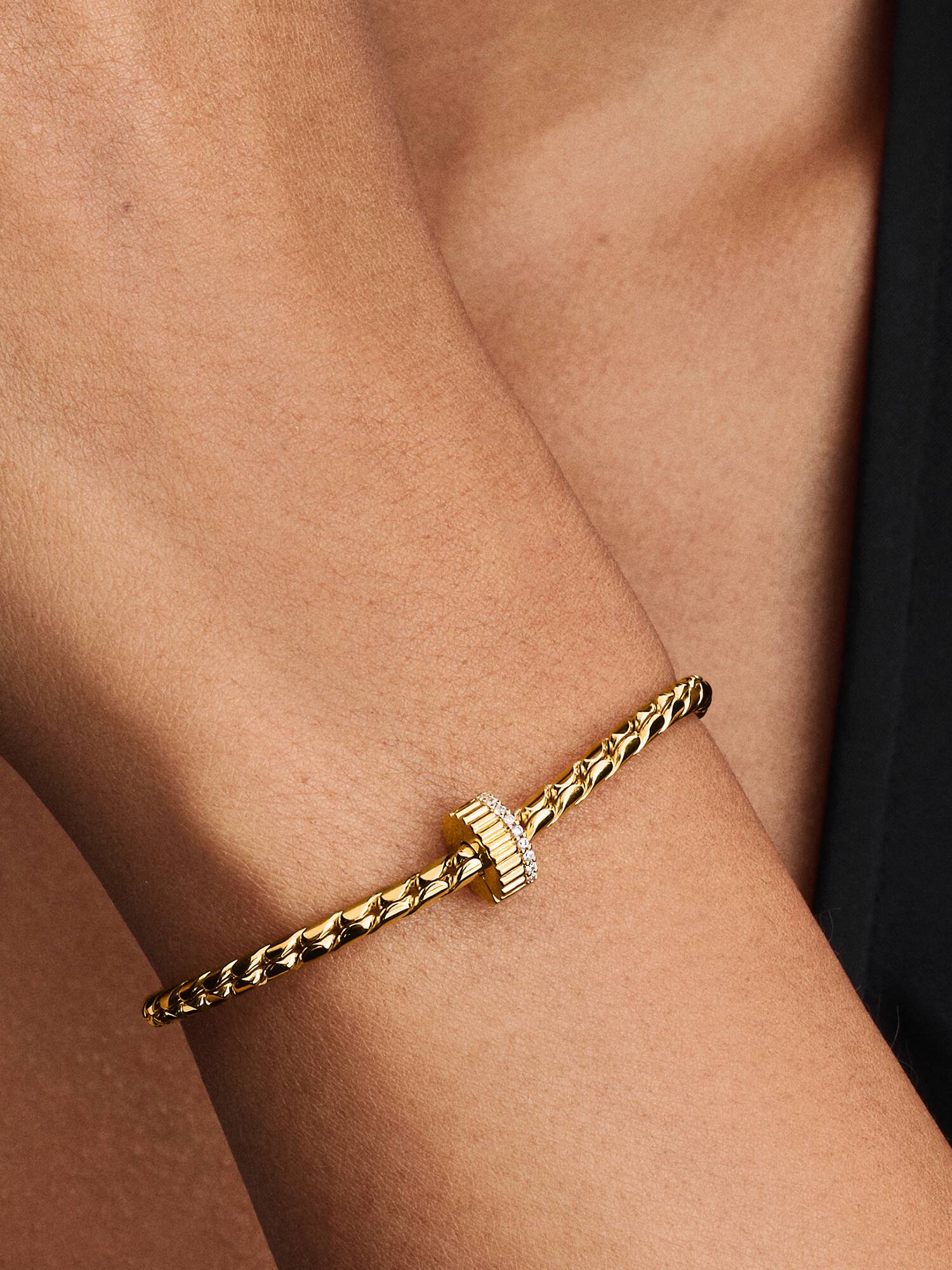 Oluklu Klips Charm