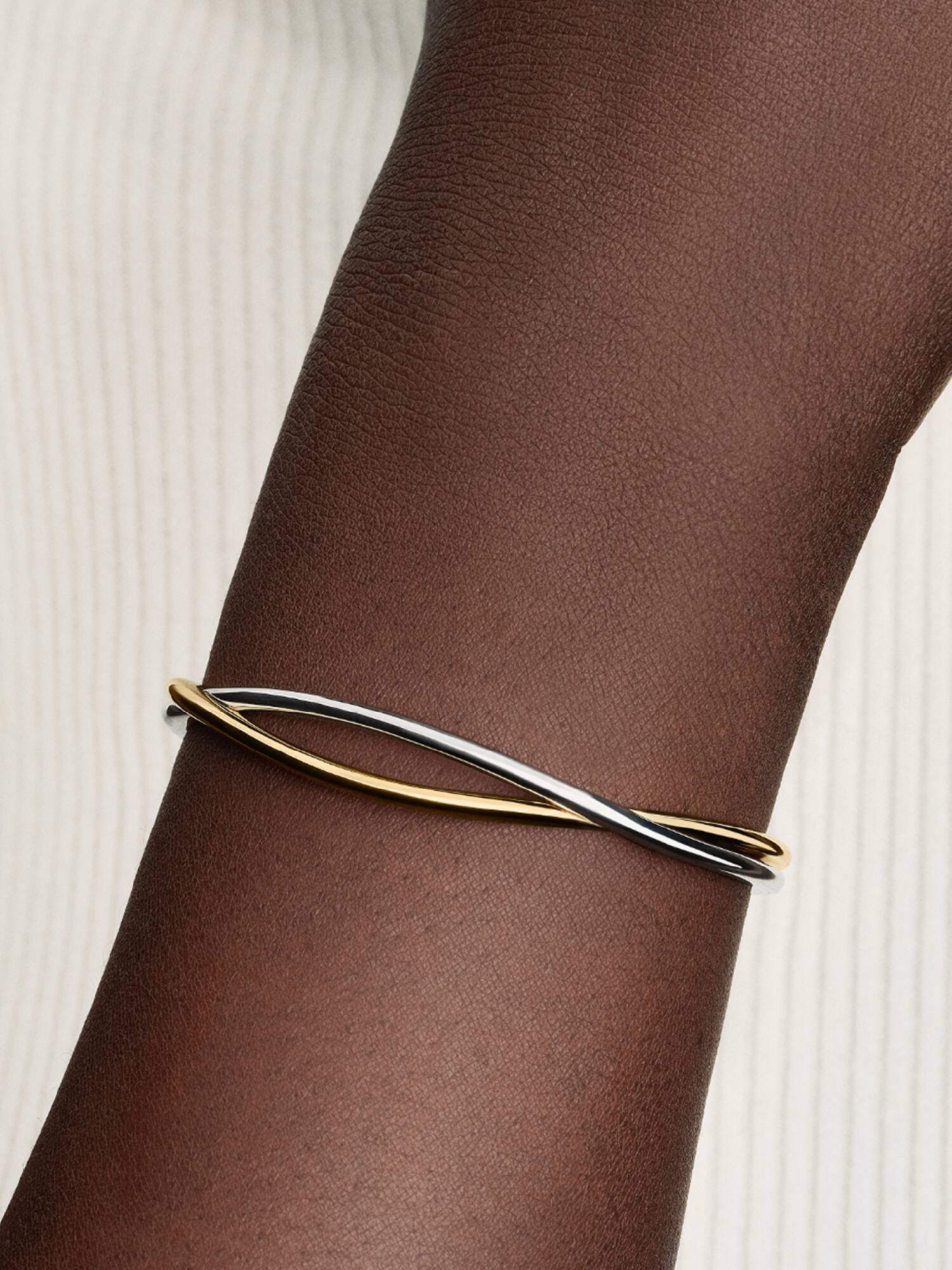 İki Renkli İç İçe Geçen Açık Bangle Bileklik